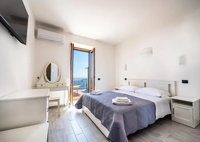 Semesterbostad Casa Trofimena By Wonder Tour, 250 Stairs From The Road Amalfi