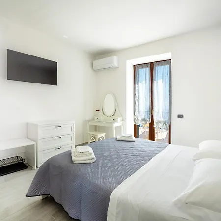 Casa Trofimena, 250 Stairs From The Road By Wonder Tour Σπίτι διακοπών *