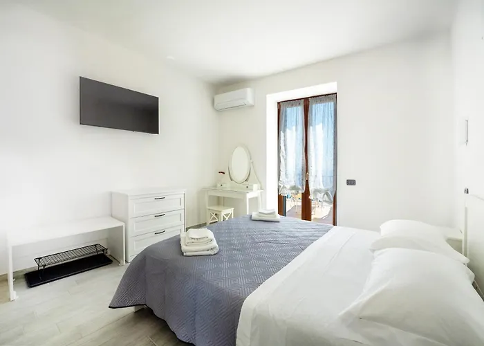 Casa Trofimena By Wonder Tour, 250 Stairs From The Road Semesterbostad *